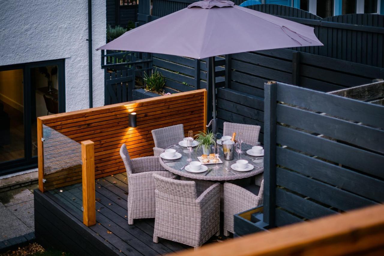Rockside - Luxury 1 Bedroom With Hot Tub, Location, Parking And Pet Friendly Casa vacanze